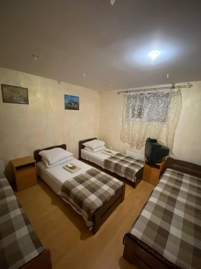 Inn Khlibodarskiy Hlibodarszke Kültér fotó