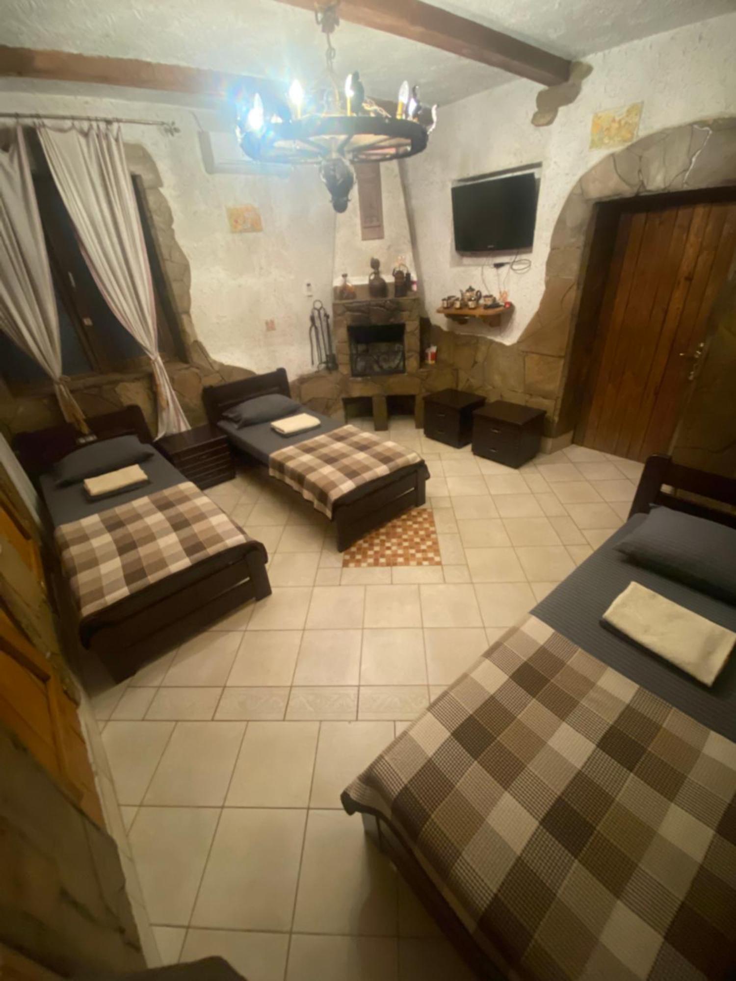 Inn Khlibodarskiy Hlibodarszke Kültér fotó