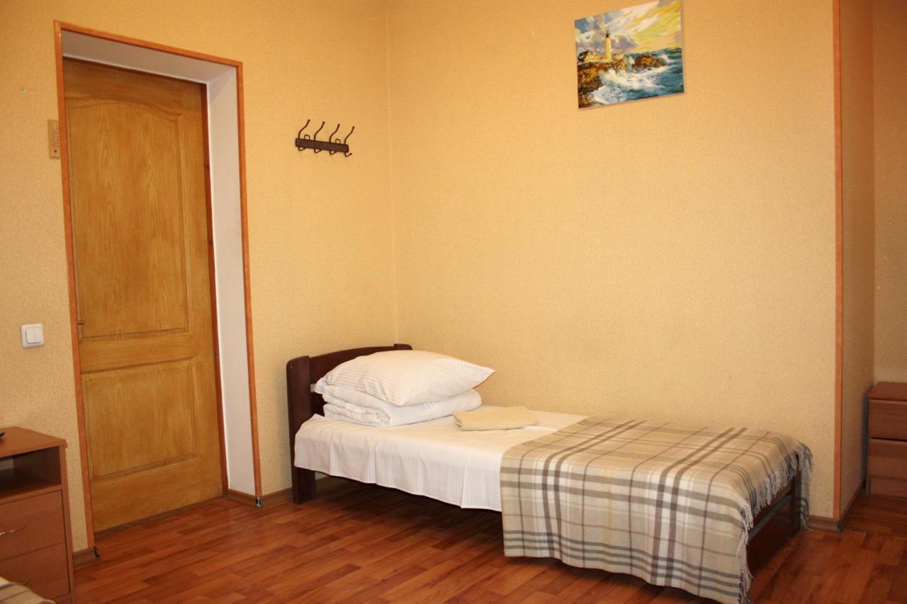 Inn Khlibodarskiy Hlibodarszke Kültér fotó